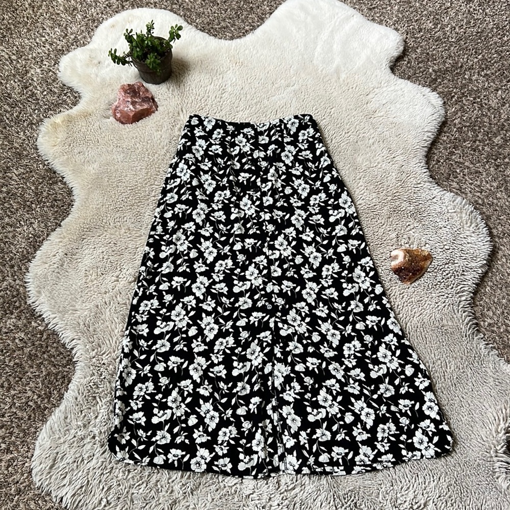 Black and white floral skirt